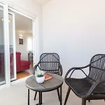 House Ivan John Lägenhet
