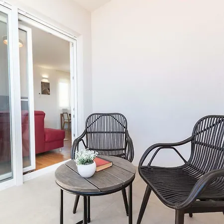 House Ivan John Apartment