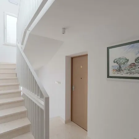House Ivan John Apartment