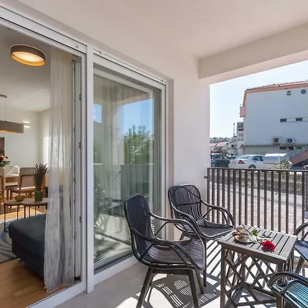 Appartamento House Ivan John