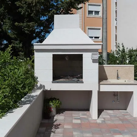 House Ivan John Appartamento *