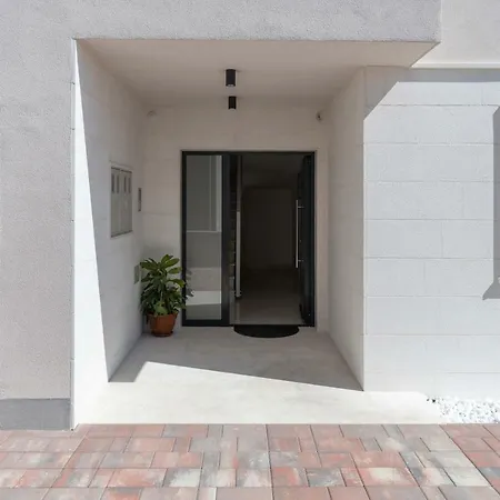 House Ivan John Podstrana