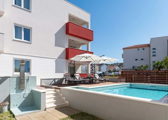 Apartment House Ivan John Podstrana